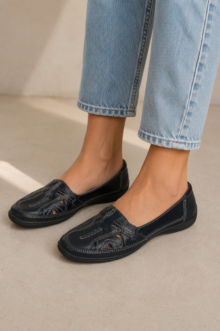 Earths Origins Black Leather Comfort Flats Shoes Womens 8 Sadie Slip On Casual